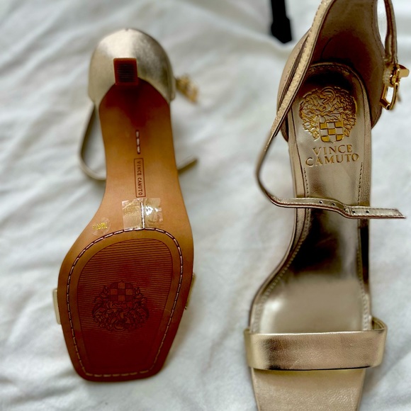 Gold Vince Camuto Heels - Picture 1 of 7